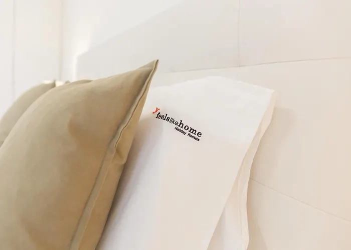 Apartment Flh Praca Comercio Artistic Flat With Balcony Lisbon